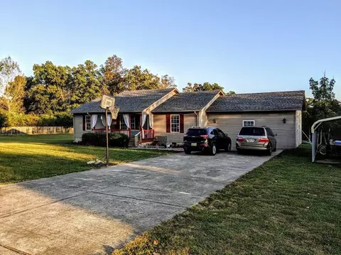 1556 Bicknell Rd, Clarkrange, TN 38553 photo 1