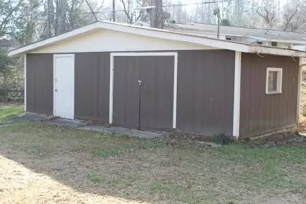 297 Shepherd Rd, Oneida, TN 37841 photo 2