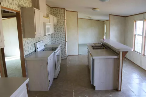487 Annadel Rd, Lancing, TN 37770 photo 8
