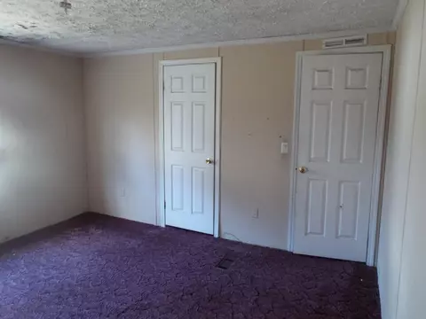 327 Walnut Ln, Oneida, TN 37841 photo 9