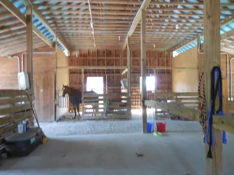 218 Eagle, Jamestown, TN 38556 photo 3