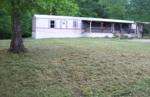 681 Jane Phillips Rd, Oneida, TN 37841 photo 3