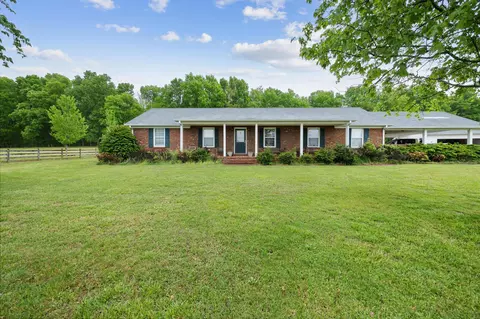 3293 E Jefferson Pike, Lascassas, TN 37085
