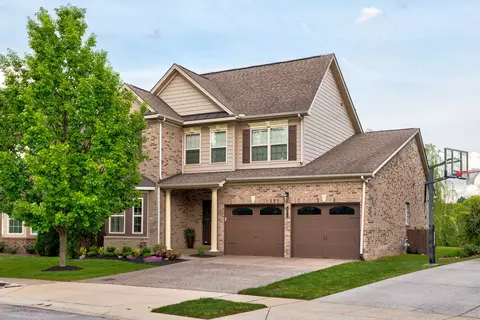 6211 Christmas Dr, Nolensville, TN 37135