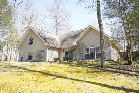 336 Fallen Oak Cir, Seymour, TN 37865