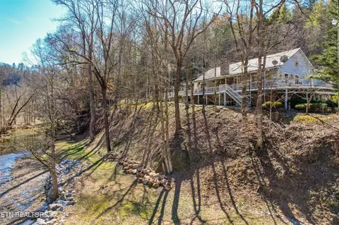 3741 N Ball Hollow Rd, Sevierville, TN 37876