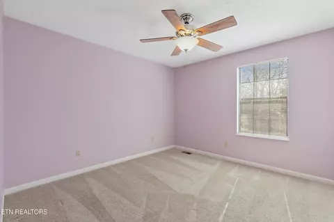 917 Eagle Bend Rd, Clinton, TN 37716 photo 9