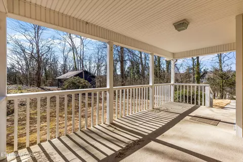 917 Eagle Bend Rd, Clinton, TN 37716 photo 16