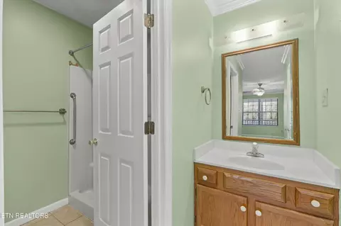 917 Eagle Bend Rd, Clinton, TN 37716 photo 13