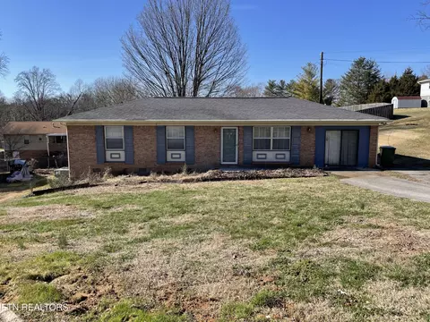 613 Darby Cir, Maryville, TN 37804