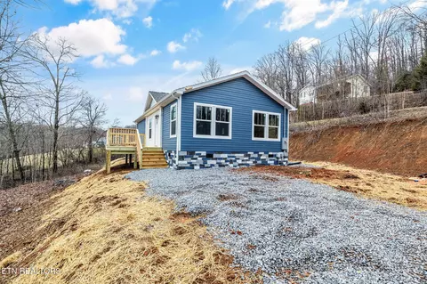 165 Duke Ln, Luttrell, TN 37779
