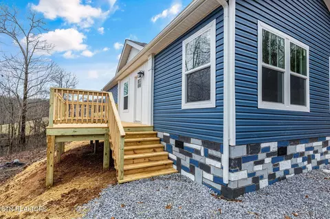165 Duke Ln, Luttrell, TN 37779 photo 3