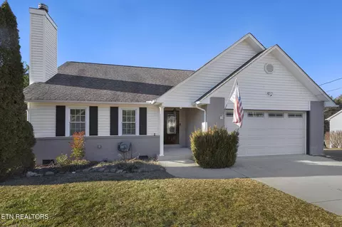 111 Dalton Ln, Clinton, TN 37716