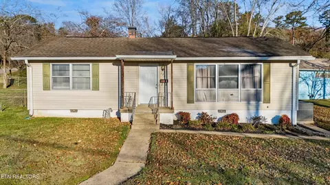 127 Albany Rd, Oak Ridge, TN 37830