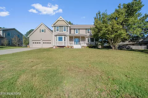 9813 Crestline Dr, Knoxville, TN 37922