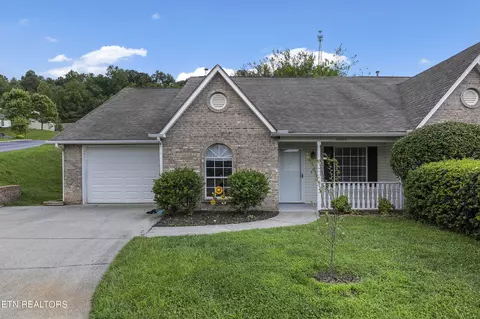 10002 Bellflower Way, Knoxville, TN 37932
