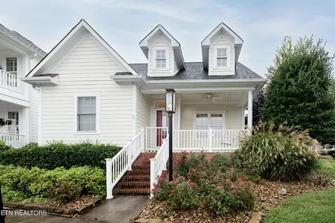 139 Liberty Ct, Oak Ridge, TN 37830