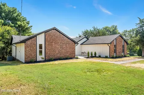 320 Mcfee Rd, Knoxville, TN 37934