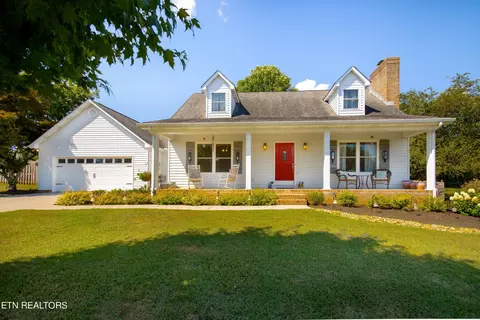 939 Sugarwood Dr, Maryville, TN 37803