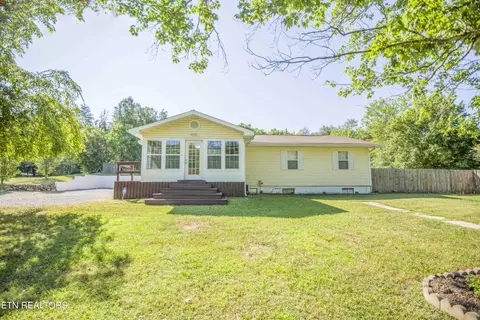 2678 Dutch Valley Rd, Clinton, TN 37716