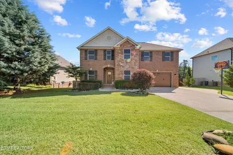 6018 Pembridge Rd, Knoxville, TN 37912