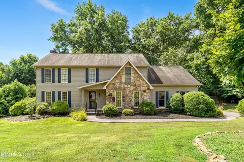 404 Clover Fork Dr, Knoxville, TN 37934