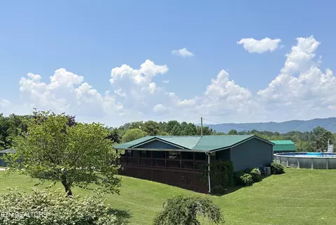 252 Bostic Ln, La Follette, TN 37766
