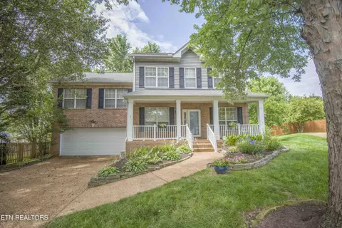9007 Colebrook Ln, Knoxville, TN 37922