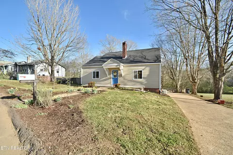 124 Keeble Ave, Knoxville, TN 37920