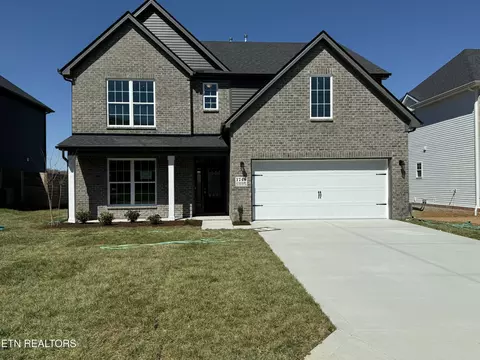 1749 Silver Chapel Dr, Knoxville, TN 37932