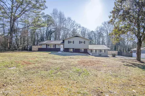 112 Newhaven Rd, Oak Ridge, TN 37830
