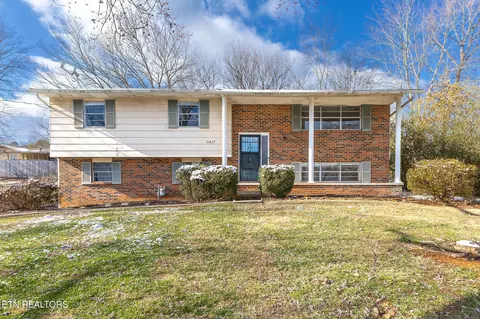 11617 Foxford Dr, Knoxville, TN 37934