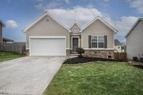 750 Kline Dr, Loudon, TN 37774