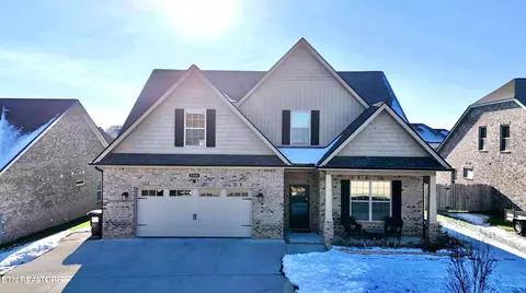 2326 Hickory Crest Ln, Knoxville, TN 37932