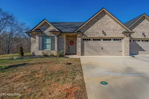 305 Whiskey Barrel Way, Knoxville, TN 37912