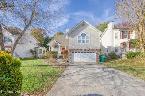 8117 Faircrest Ln, Knoxville, TN 37919