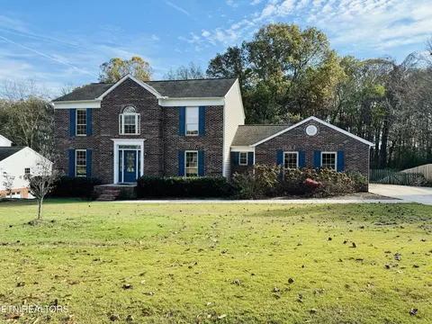 10008 Cheltenham Dr, Knoxville, TN 37922
