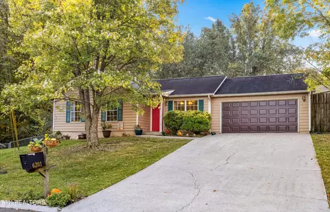 6201 Vandemere Dr, Knoxville, TN 37921