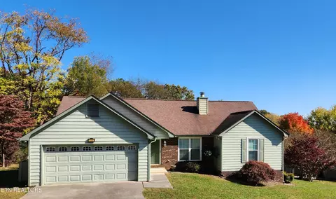 1212 Rockley Rd, Knoxville, TN 37932