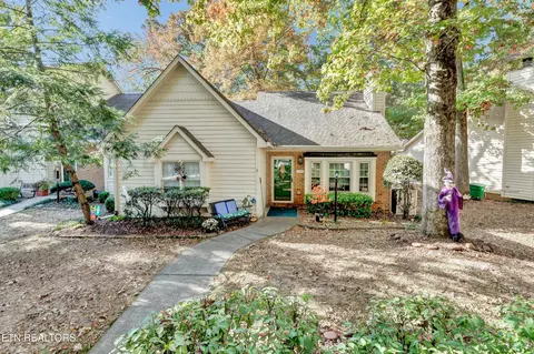 1121 Harrogate Dr, Knoxville, TN 37923