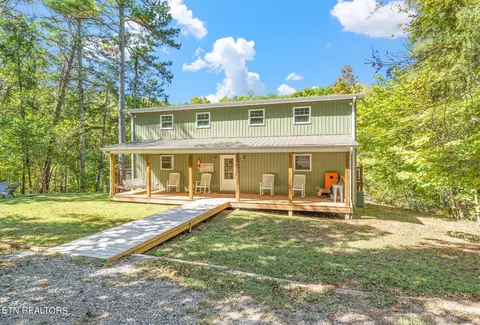 661 Laurel Lake Cir, Madisonville, TN 37354