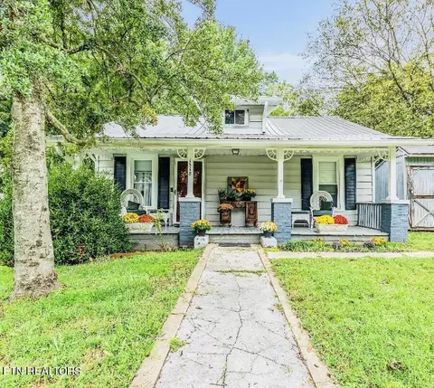 1318 Mcadams Ave, Maryville, TN 37804