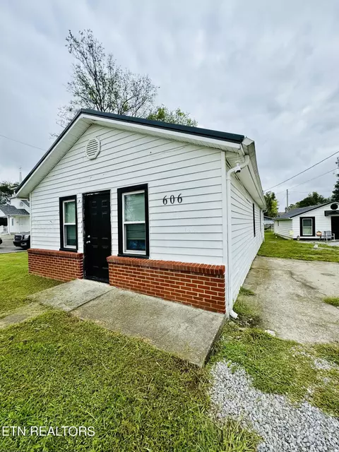 606 Rule St, Maryville, TN 37804