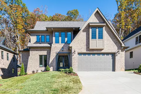 1630 Misty Lake Dr, Knoxville, TN 37932