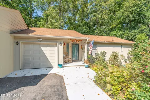 8500 Olde Colony Tr #2, Knoxville, TN 37923