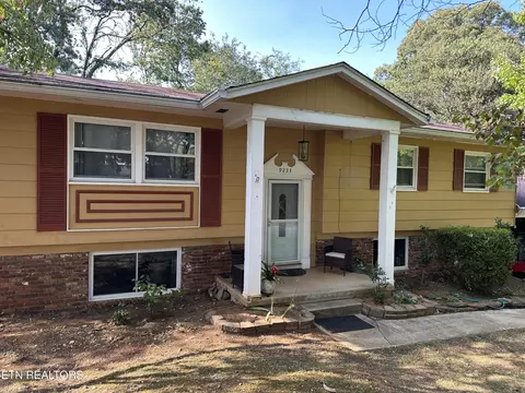 9233 Guyot Dr, Knoxville, TN 37922