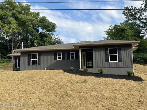 117 Wade Ln, Oak Ridge, TN 37830