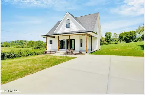 1730 Goddard Ln, Dandridge, TN 37725