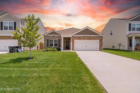 1203 Hampton Place Cir, Loudon, TN 37774