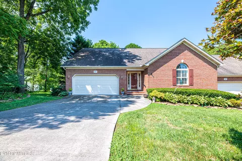 3037 Ginnbrooke Ln, Knoxville, TN 37920